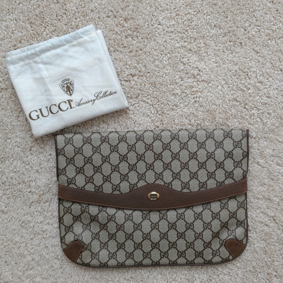 large gucci clutch